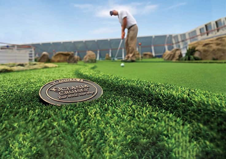 Deck 11 Putting Greens