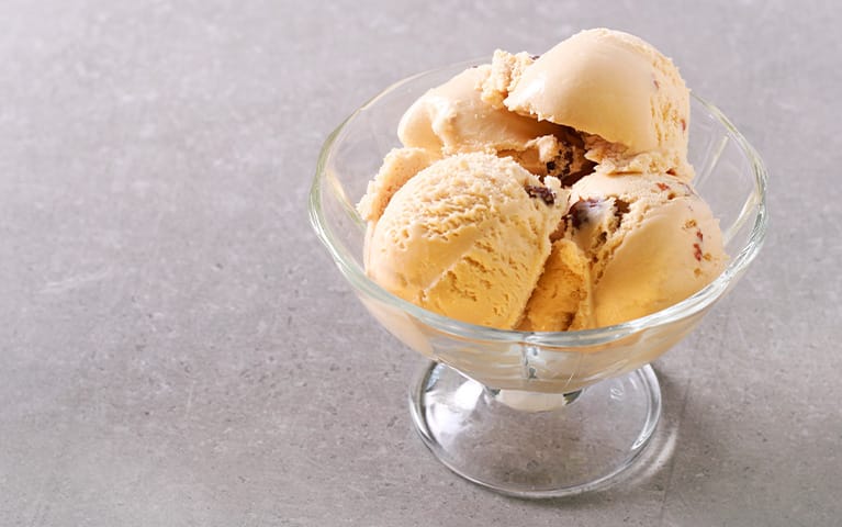 Flavorful Summer Treat: Raisin and Sweet Sherry Ice Cream Recipe